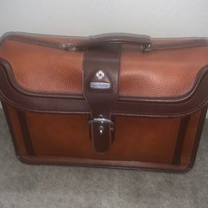 Samsonite vintage Briefcase GUC
